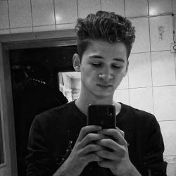 Юрий Певзнер